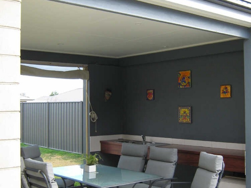 8 Thornley Court, Sale VIC 3850