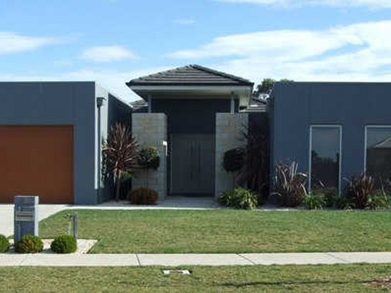 8 Thornley Court, Sale VIC 3850