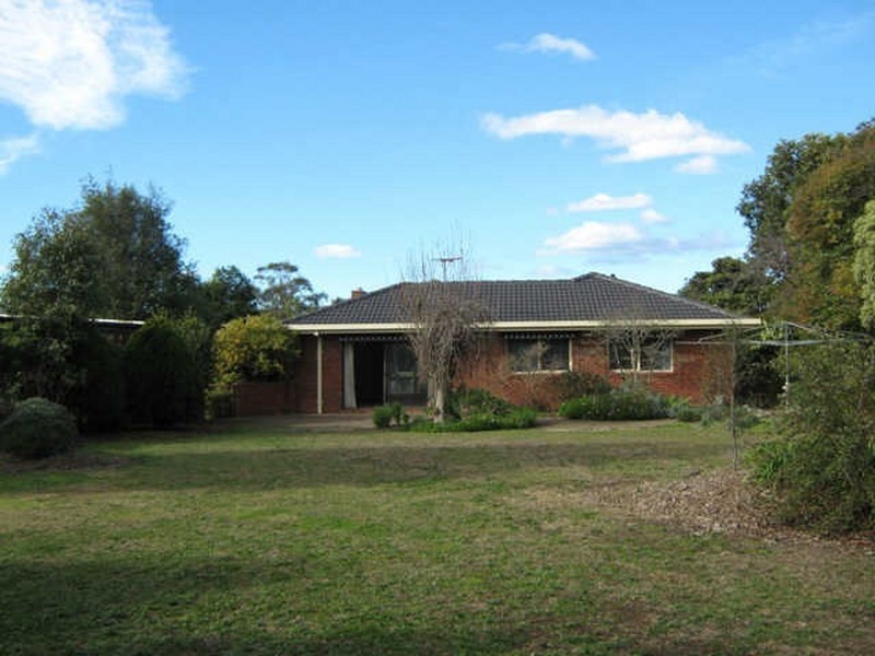 1 Heron Court, Sale VIC 3850