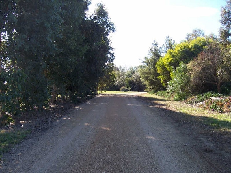 32 Chinamans Lane, Sale VIC 3850