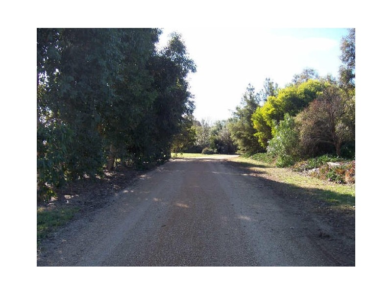 32 Chinamans Lane, Sale VIC 3850