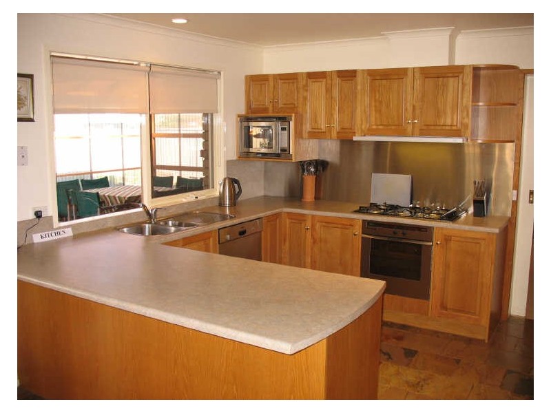 79 Montgomery Street, Sale VIC 3850