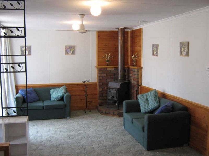 17 Ray Street, Sale VIC 3850