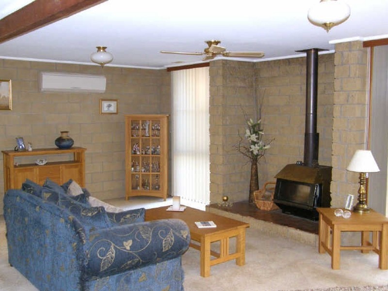 24 Bolden Street, Stratford VIC 3862