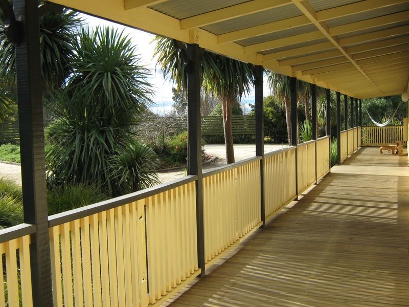 32 Chinamans Lane, Sale VIC 3850