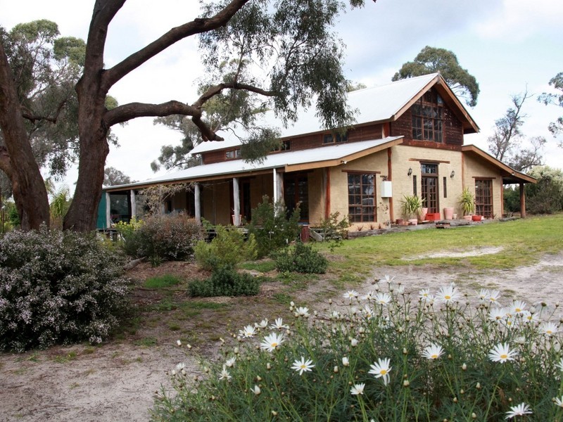 236 Merricks Road, Longford VIC 3851