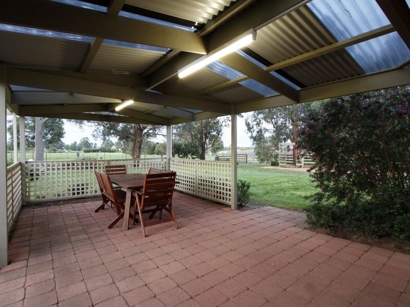 Billabong Road, Pearsondale VIC 3851