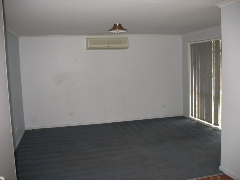 13 Treloar Street, Sale VIC 3850