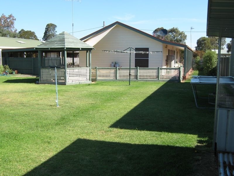 7 Little Street, Stratford VIC 3862