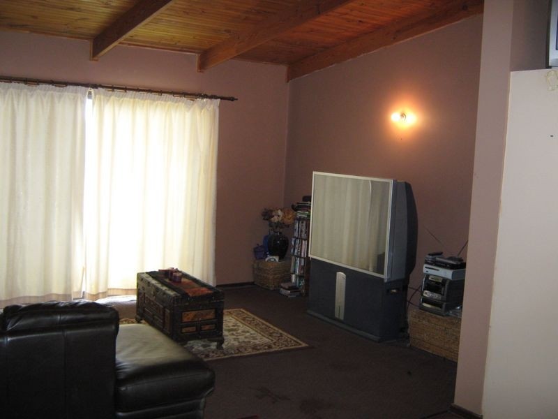 8 Basford Drive, Stratford VIC 3862