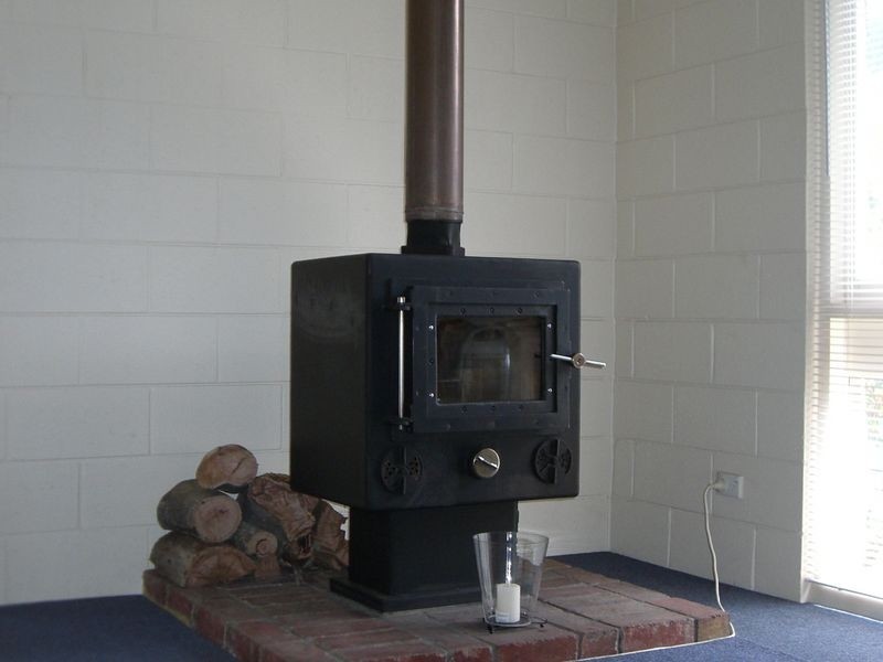 7 Main Road, Seaspray VIC 3851