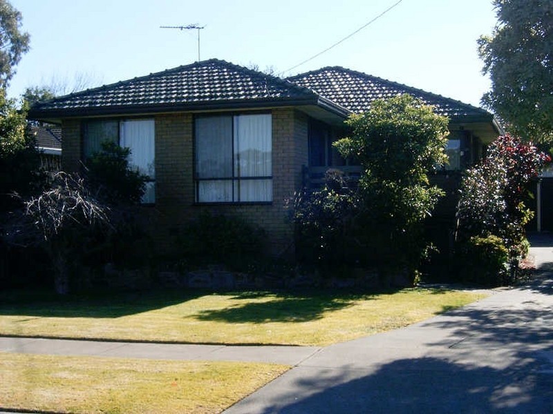 8 Willow Court, Sale VIC 3850
