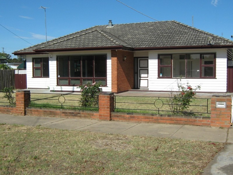 64 Knight Street, Maffra VIC 3860