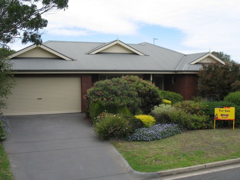 10 Rue Grand Mond, Sale VIC 3850