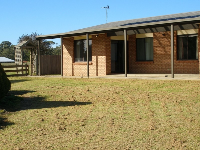 17 Freemans Lane, Longford VIC 3851