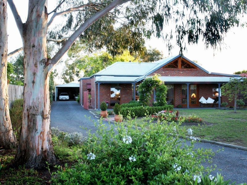 12 Bolden Street, Stratford VIC 3862