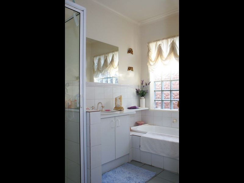 12 Bolden Street, Stratford VIC 3862