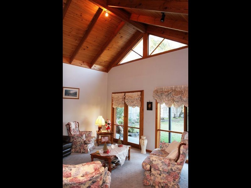12 Bolden Street, Stratford VIC 3862