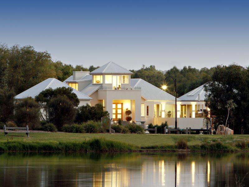 2 Lacey Street, Sale VIC 3850