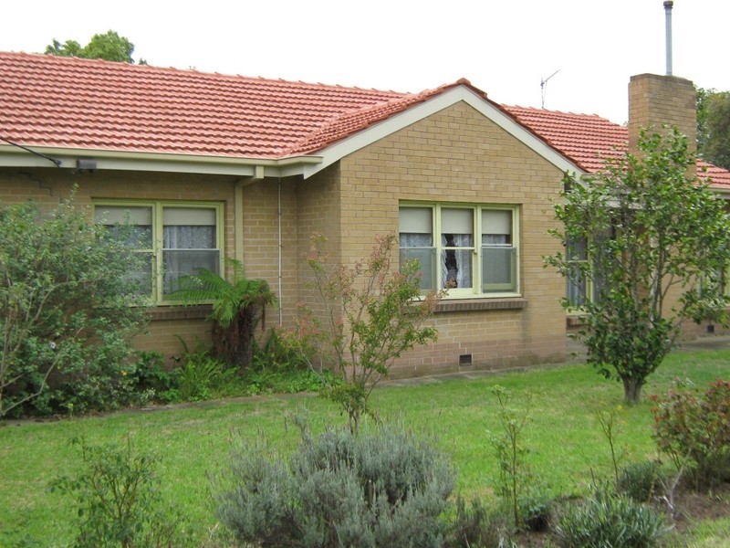 15 Raymond Street, Stratford VIC 3862