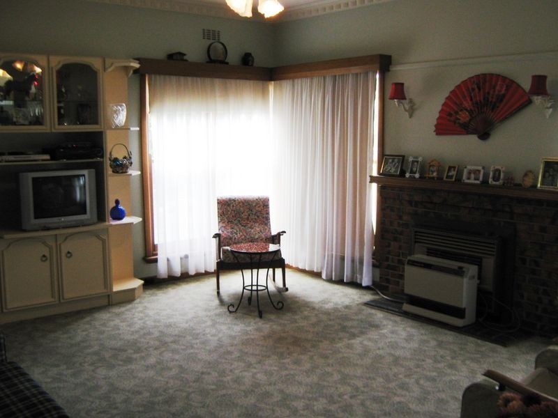 15 Raymond Street, Stratford VIC 3862