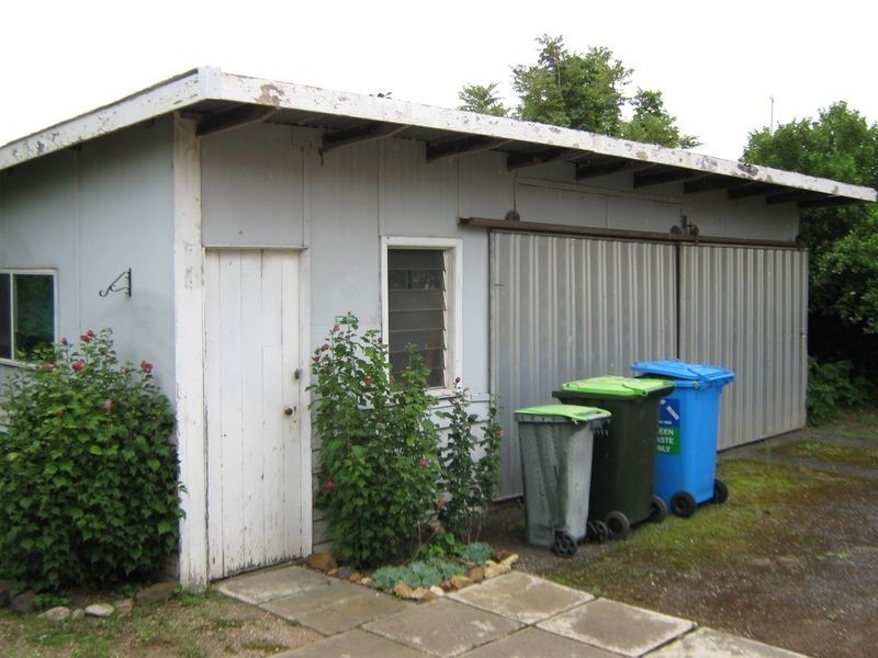 15 Raymond Street, Stratford VIC 3862