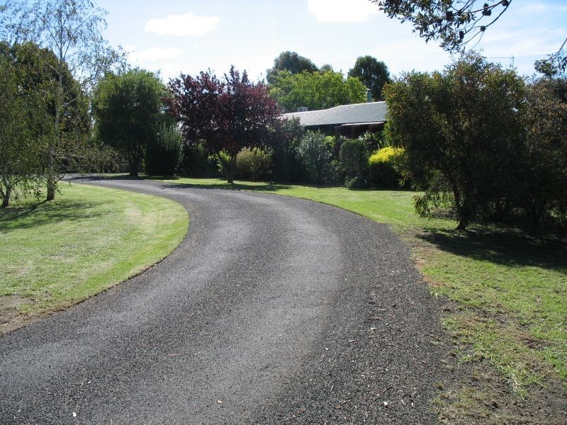 28 Harpley Court, Longford VIC 3851