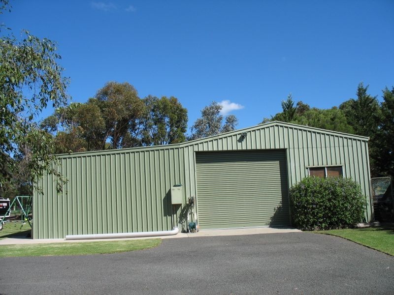 28 Harpley Court, Longford VIC 3851