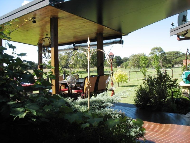 28 Harpley Court, Longford VIC 3851