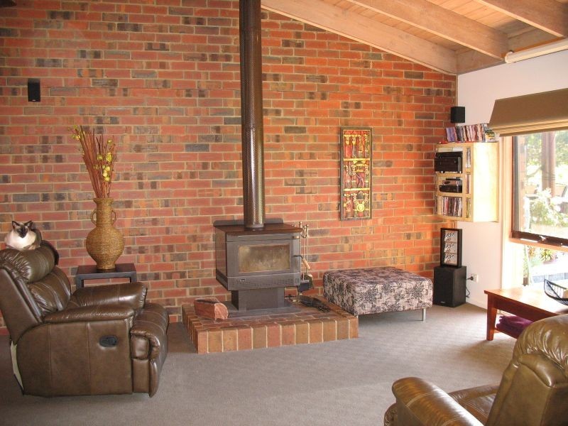 28 Harpley Court, Longford VIC 3851