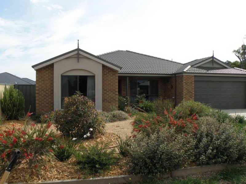 12 Ducret Court, Stratford VIC 3862