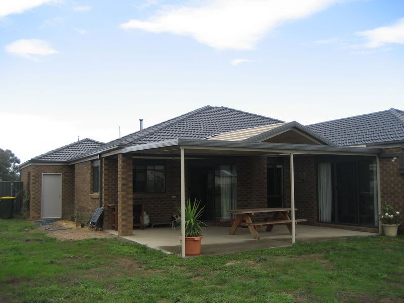 12 Ducret Court, Stratford VIC 3862
