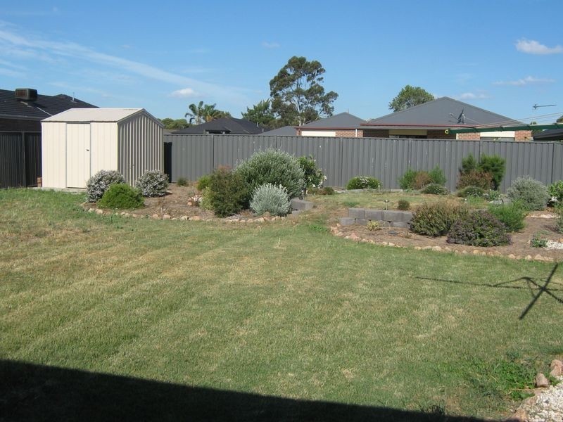 20 Krista Court, Sale VIC 3850