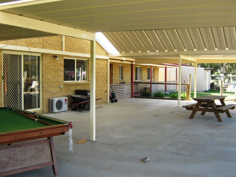 36 Carter Street, Stratford VIC 3862
