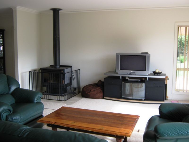 36 Carter Street, Stratford VIC 3862