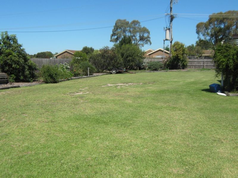 11 Niel Street, Stratford VIC 3862