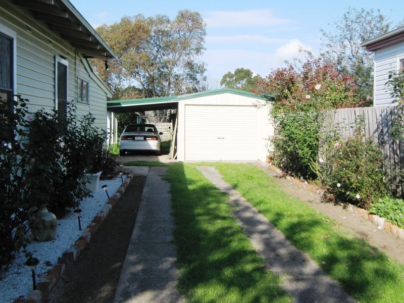 34 Blackburn Street, Stratford VIC 3862