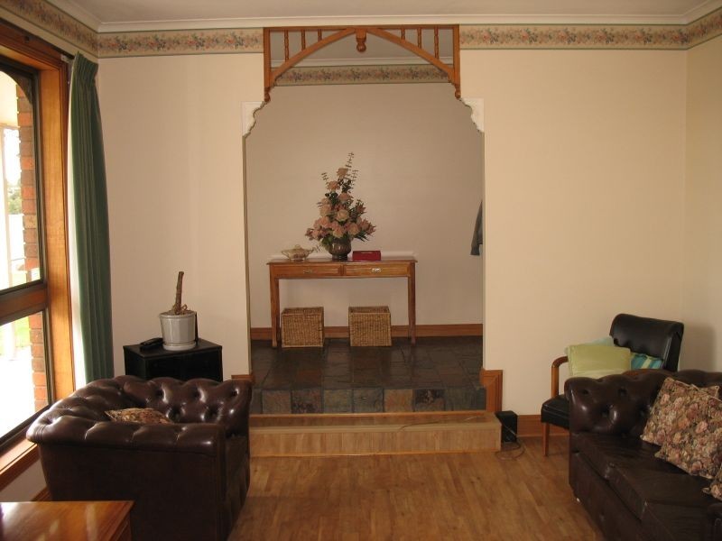 2694 Rosedale Longford Road, Longford VIC 3851