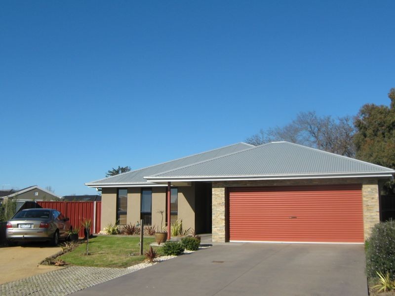 6 Krista Court, Sale VIC 3850