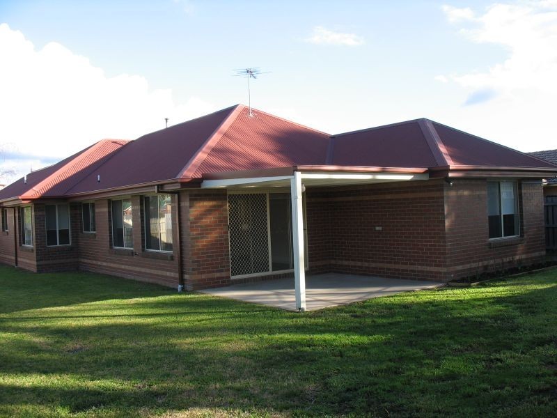 27 Cranswick Crescent, Sale VIC 3850