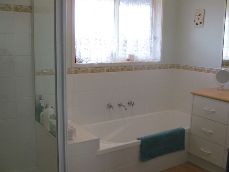 8 Galway Drive, Stratford VIC 3862