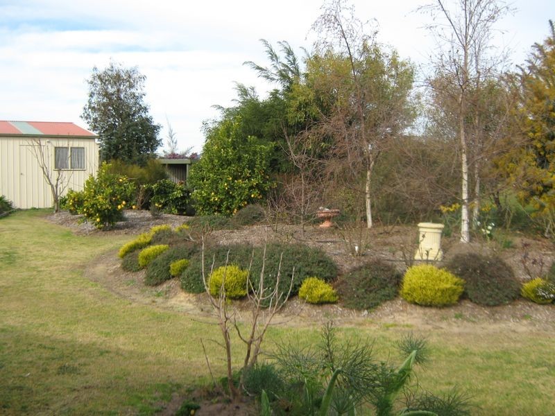 8 Galway Drive, Stratford VIC 3862