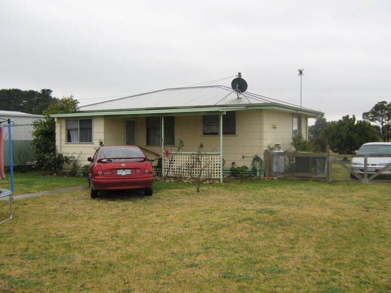 2 Wyndham Street, Stratford VIC 3862