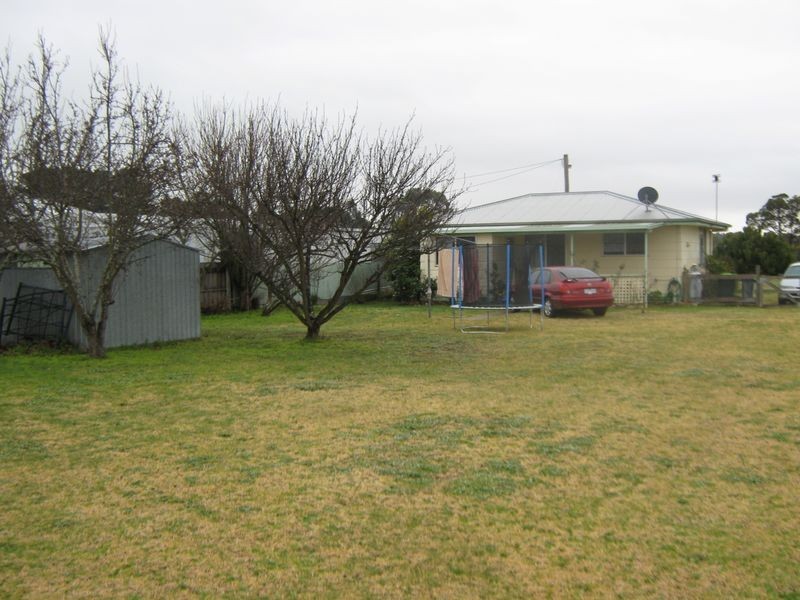2 Wyndham Street, Stratford VIC 3862