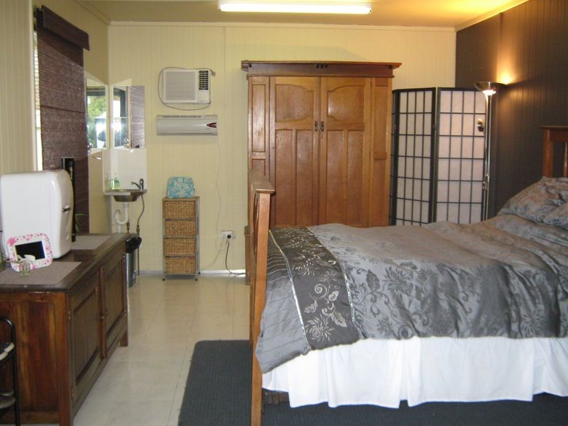 18 Mcfarlane Street, Stratford VIC 3862