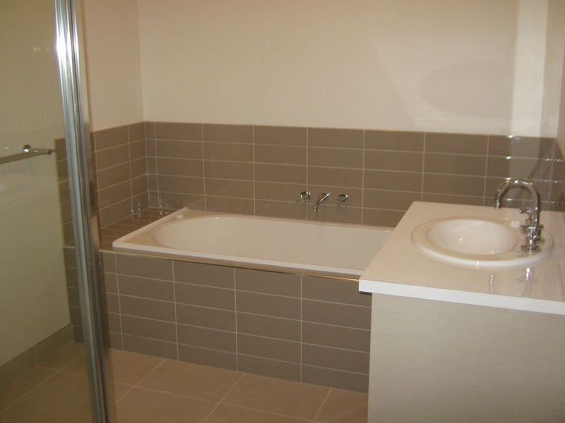 2/4 Birch Place, Sale VIC 3850