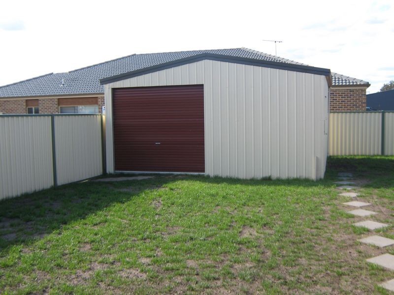 27 Buckley Street, Stratford VIC 3862
