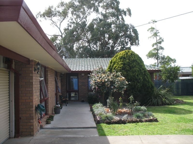 31 Valentine Crescent, Sale VIC 3850