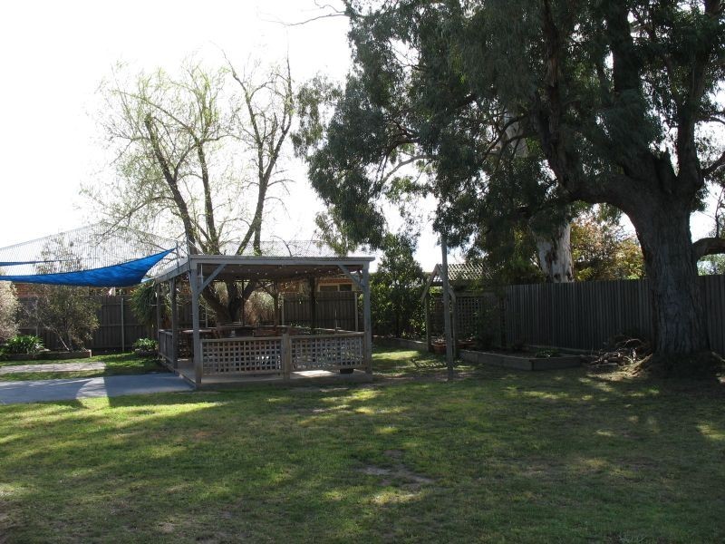31 Valentine Crescent, Sale VIC 3850