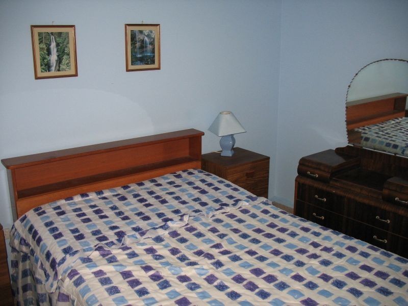 1 & 2/4 Centre Road, Seaspray VIC 3851